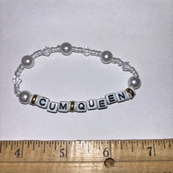 Multicolor “C*m Queen” Bracelet Adult Humor Beaded Handmade Naughty Accessories - Picture 1 of 3